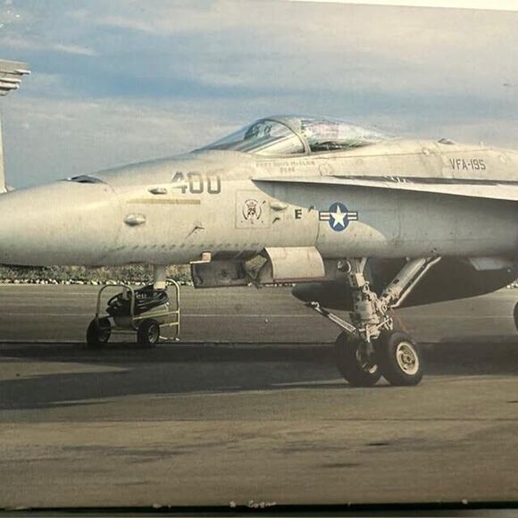 F/A-18C Hornet Chippy Ho Atsugi 25th Anniversary Hasegawa 1:72 Model Kit # 02343 - Picture 6 of 9